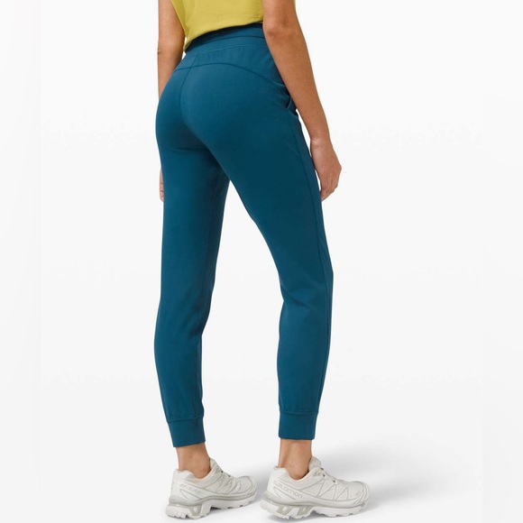 lululemon joggers - Picture 6 of 6
